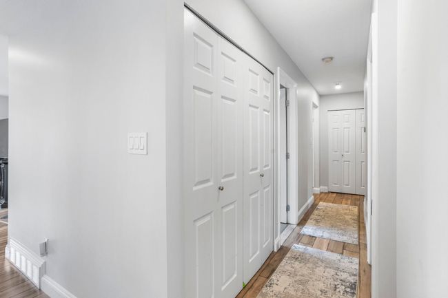 20147 Hampton St, House other with 3 bedrooms, 2 bathrooms and 5 parking in Maple Ridge BC | Image 15