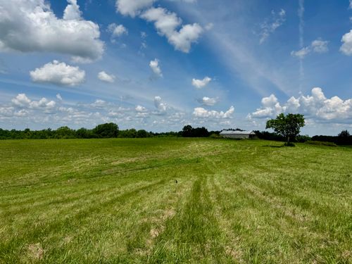 712 Gillespie Pike, Paint Lick, KY, 40461-9062 | Card Image
