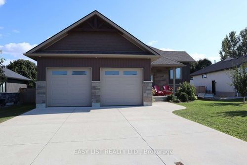 57 Chestnut Hill Cres, Tara, ON, N0H2N0 | Card Image