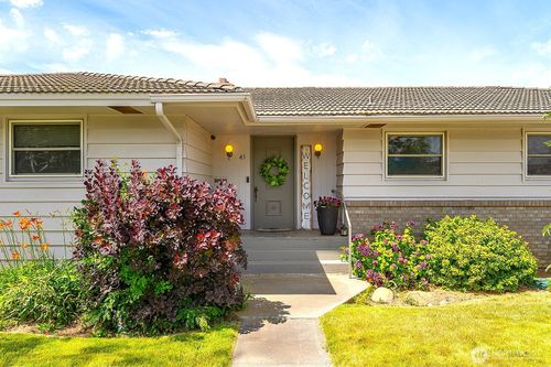 43 Crest Dr, Ephrata, WA, 98823-1929 | Card Image