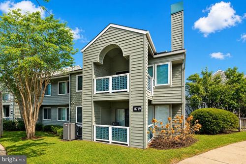 11719 Summerchase Cir, RESTON, VA, 20194-1135 | Card Image