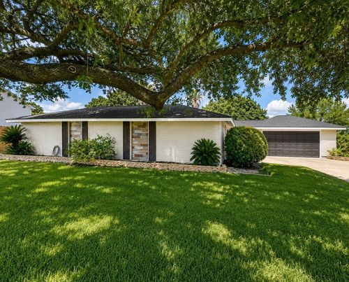 176 Tiger Lily St, Bridge City, TX, 77611-2224 | Card Image