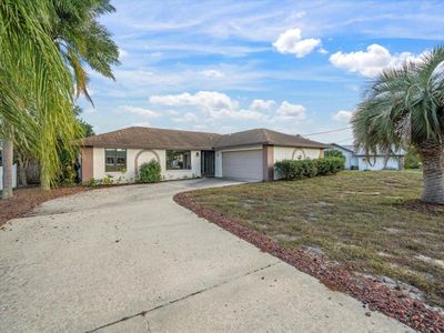 1472 Trenton Avenue, House other with 3 bedrooms, 2 bathrooms and null parking in Spring Hill FL | Image 1