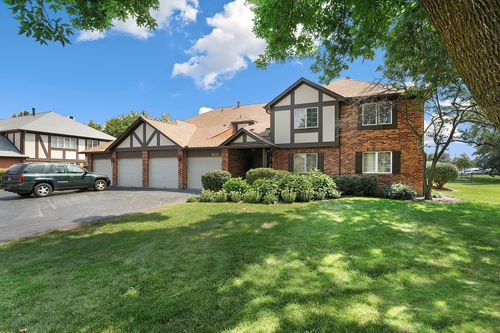 unit-a-6223 Lakepark Ln, Willowbrook, IL, 60527-2948 | Card Image