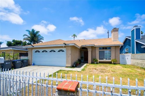 21809 Juan Ave, Hawaiian Gardens, CA, 90716-1033 | Card Image