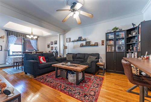 apt-a4-185 Atlantic Ave, Lynbrook, NY, 11563-3501 | Card Image