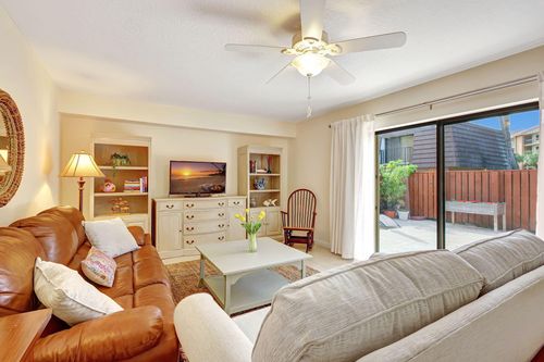 57d-2332 23rd Ct, Jupiter, FL, 33477-9048 | Card Image