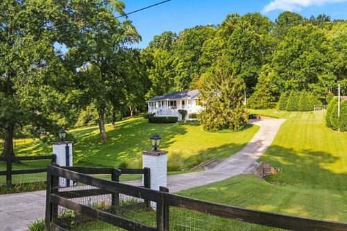 775 High Point Ridge Rd, Franklin, TN, 37069-4750 | Card Image