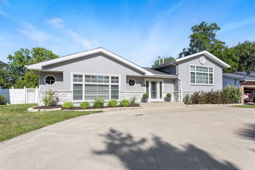 1116 Shore Dr, New Buffalo, MI, 49117-1040 | Card Image