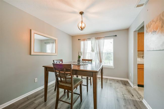 Dining area | Image 7