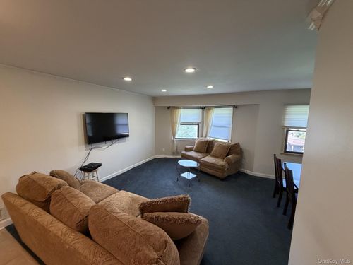 18L Hastings Ct, Yorktown Heights, NY, 10598-1647 | Card Image