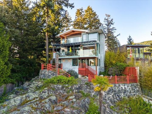 5812 Eagle Island, West Vancouver, BC, V7W1V5 | Card Image