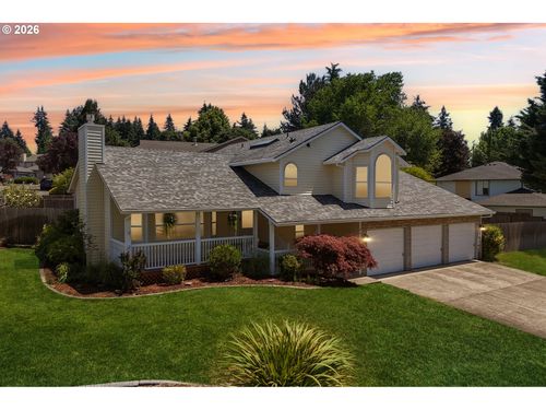 8915 Ne 28th Pl, Vancouver, WA, 98665-9578 | Card Image