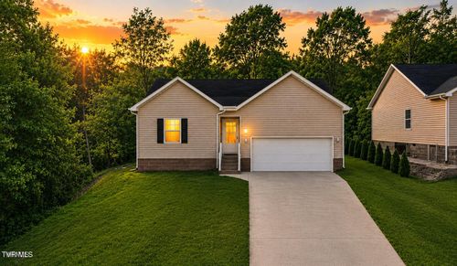 170 Brighton Pl, Bristol, TN, 37620-5328 | Card Image