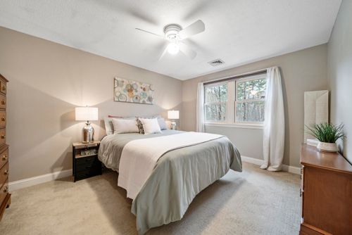 22 Winter Hill Rd, Goffstown, NH, 03045-1917 | Card Image