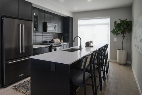 44-2886 Montrose Avenue, Abbotsford, NL, A9A9A9 | Card Image