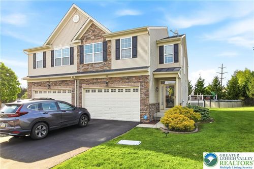318 Mcnair Dr, Northampton, PA, 18067-9786 | Card Image