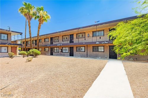apt-6-3720 Royal Crest St, Las Vegas, NV, 89119-7006 | Card Image