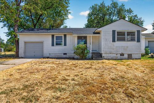 1812 S Armstrong Ave, Bartlesville, OK, 74003-6122 | Card Image