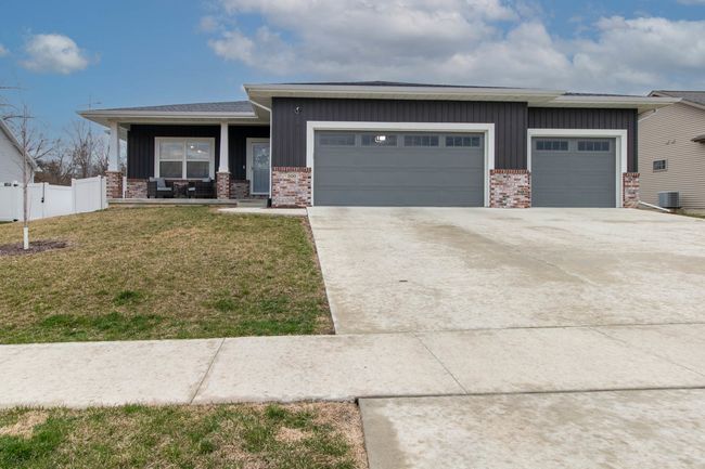 300 Raef Rd, House other with 3 bedrooms, 3 bathrooms and 3 parking in Downs IL | Image 46