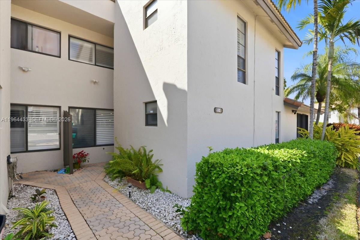 Residential in Plantation 4