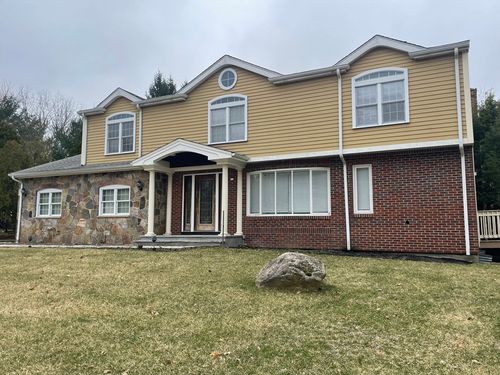 243 Weatherbee Dr, Westwood, MA, 02090-2140 | Card Image