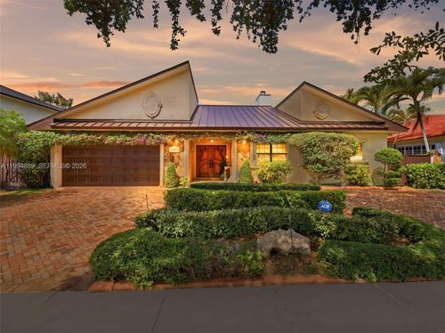 16828 Nw 83rd Pl, Miami Lakes, FL, 33016-3452 | Card Image