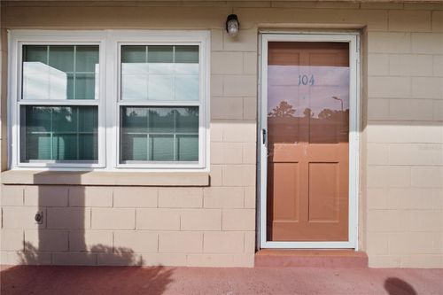 apt-104-1100 E Caroline St, Tavares, FL, 32778-3440 | Card Image