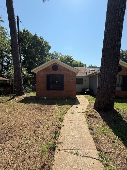 2215 Creswell Ave, Shreveport, LA, 71104-2240 | Card Image