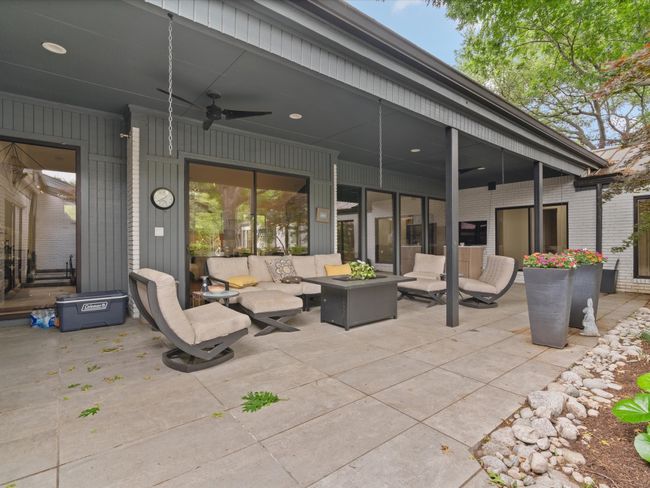 5512 Bent Tree Dr, House other with 4 bedrooms, 5 bathrooms and null parking in Dallas TX | Image 5