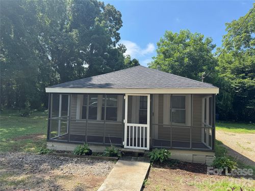 515 Costner St, Mount Holly, NC, 28120-1629 | Card Image