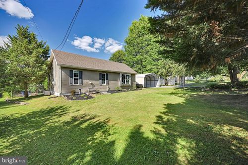 403 W 28th Division Highway, LITITZ, PA, 17543 | Card Image