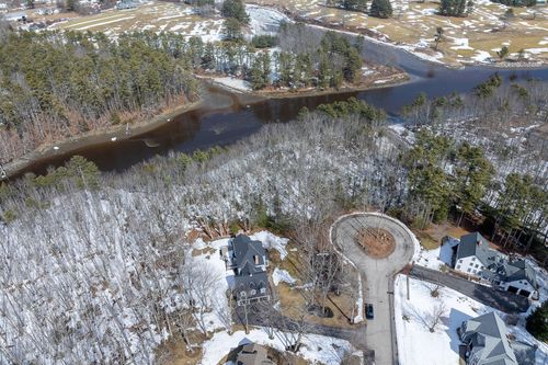 18 Ledgewater Drive, Kennebunk, ME, 04043 | Card Image