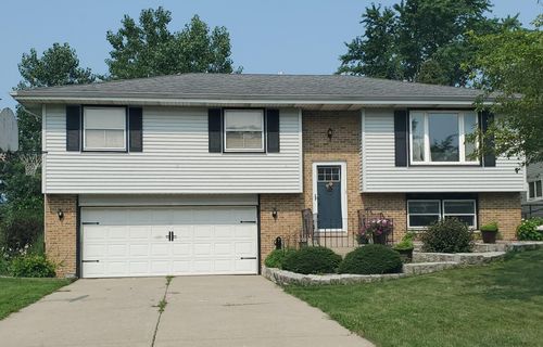 3810 Kingsway Dr, Crown Point, IN, 46307 | Card Image