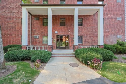 apt-43b-16 Winter St, Waltham, MA, 02451-0985 | Card Image