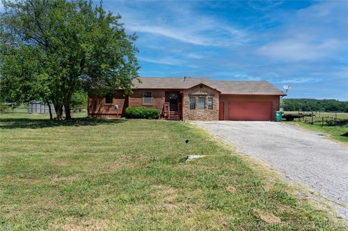 8515 Oak St, Skiatook, OK, 74070-6453 | Card Image
