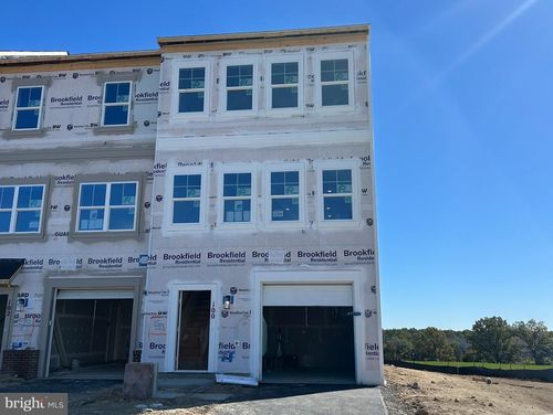 100 Coriander Dr, Winchester, VA, 22603-4679 | Card Image