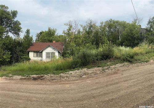 203-205 Albert St, Manitou Beach, SK, S0K4T1 | Card Image