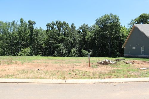 597 Willow Park Dr, Clarksville, TN, 37043 | Card Image