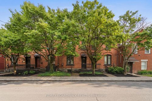 90 Stewart St, Ottawa, ON, K1N6J1 | Card Image