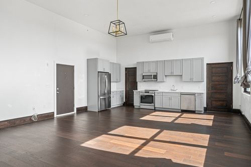 304-90 Washington Street, Taunton, MA, 02780 | Card Image