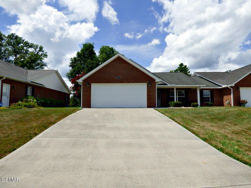 1052 Patriots Lndg, Dandridge, TN, 37725-4572 | Card Image