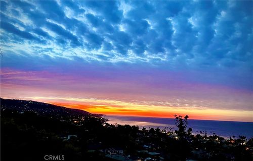 570 Allview Pl, Laguna Beach, CA, 92651-1549 | Card Image