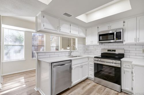 9326 Whisper Pt, San Antonio, TX, 78240-4908 | Card Image