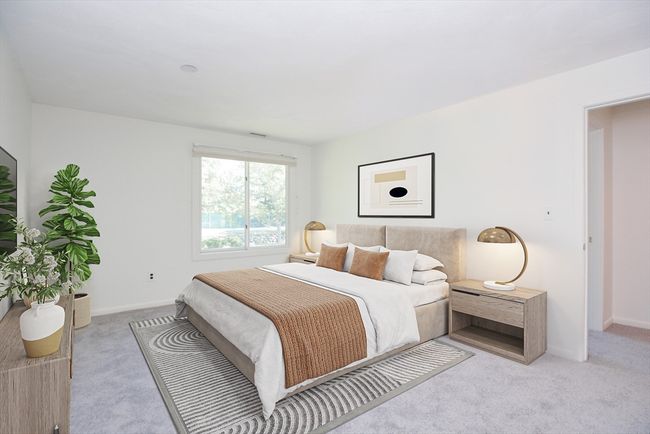 UNIT-4 - 8 Concord Greene, Condo with 2 bedrooms, 2 bathrooms and 1 parking in Concord MA | Image 15
