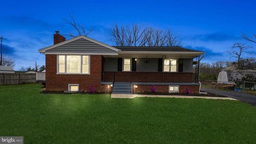 8218 Bock Rd, FORT WASHINGTON, MD, 20744-2207 | Card Image
