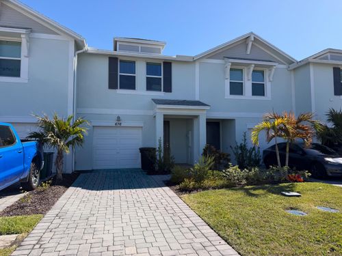 676 Salisbury Cir, Fort Pierce, FL, 34982-3990 | Card Image