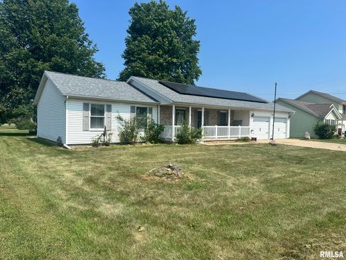 1415 E Ash St, Canton, IL, 61520-1506 | Card Image