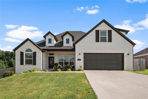 6048 W Quinn St, Fayetteville, AR, 72704-4024 | Card Image