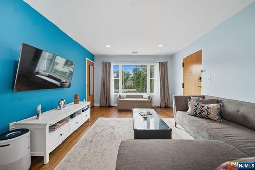 253 Park Ave, Rutherford, NJ, 07070-2356 | Card Image